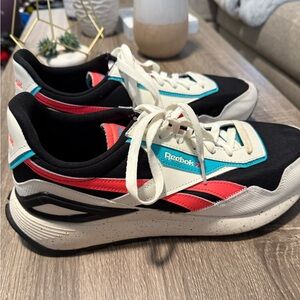 Men’s Reebok Leather Classic Legacy Sneakers (US size 12)
